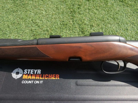 Hola 
Vendo este rifle con bases Apel. No se han estrenado nunca. Se adjunta maletín original de la marca.
El 32