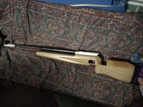Vendo carabina feinwerkbau oberndorf mod 601, de 4,5 y 8 J de potencia. Perfecto estado de funcionamiento, 10
