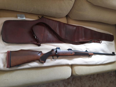 hola un amigo vende un rifle sako calibre 300wm tiene bases apel originales,y esta en perfecto estado,el 02