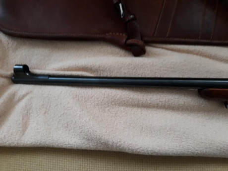 hola un amigo vende un rifle sako calibre 300wm tiene bases apel originales,y esta en perfecto estado,el 20