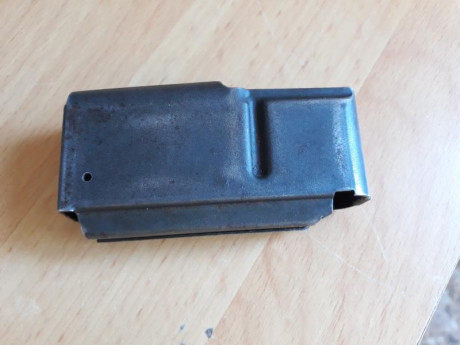 Vendo cargador browning  bar l. Calibre 270 - 3006. Buen estado.
Gastos de envio  incluido en el precio.
60€
Tfno: 00