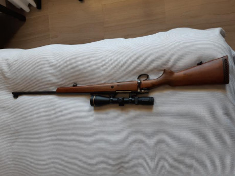 Buenas tardes

Vendo, en estado impecable, y sin apenas uso, mi rifle Santa Bárbara Deluxe 243 win, con 01