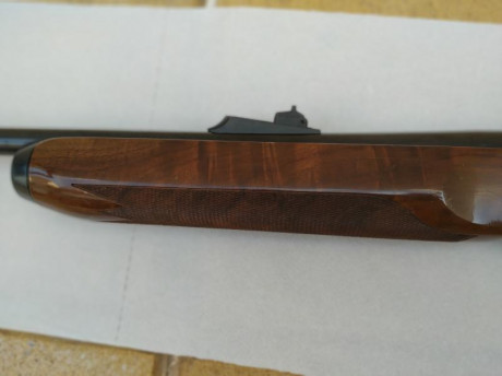 Por exceso de armas vendo rifle Remington 7.400 en calibre 30-06 y con monturas appel. El rifle se encuentra 20