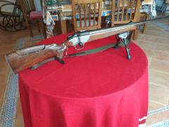 Hola:
Nada que me aburro y quiero cambiar de escuderia.
Rifle con carrillera ajustable en cal 300 WM con 00