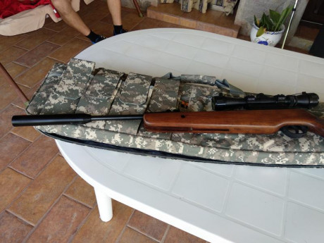 Hola pongo en venta está carabina una Fénix Compact 400,está impoluta habré tirado unos 20 tiros para 20