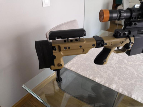 Rifle Accuracy International AX338 calibre 338 Lapua Magnum, visor March X 8-80 ajuste 1/8 moa, montura 00
