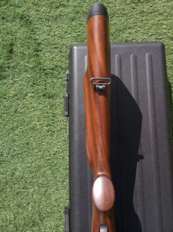 Hola 
Vendo este rifle con bases Apel. No se han estrenado nunca. Se adjunta maletín original de la marca.
El 152