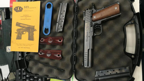 Hola a todos, vendo una STI Trojan calibre 9mm y cañon de 6 pulgadas. Tiene su uso pero funciona perfectamente. 01