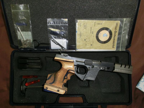  CIMG0817.JPG  CIMG0818.JPG  CIMG0820.JPG Saludos compañeros del foro. Pongo a la venta esta pistola principalmente 01