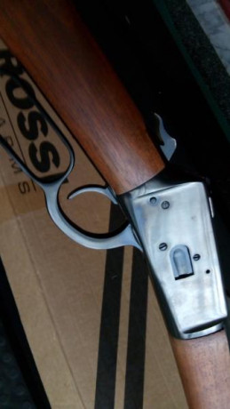 Vendo rifle palanquero Amadeo Rossi calibre 44-40 , estado nuevo , fue un capricho y solo se utilizó para 12