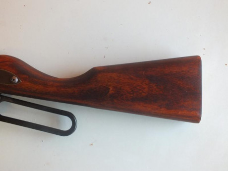 - Carabina Daisy Rogers mod. 95 B,réplica rifle Winchester 1883.
- Año de fabricación entre 1979 a 1983 01