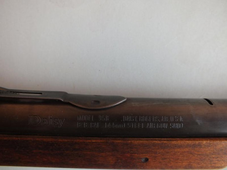 - Carabina Daisy Rogers mod. 95 B,réplica rifle Winchester 1883.
- Año de fabricación entre 1979 a 1983 10