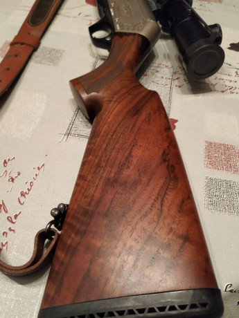 Un buen amigo que deja la caza con rifle me ha pedido que le venda su Browning 3006 One of 350, una edición 10