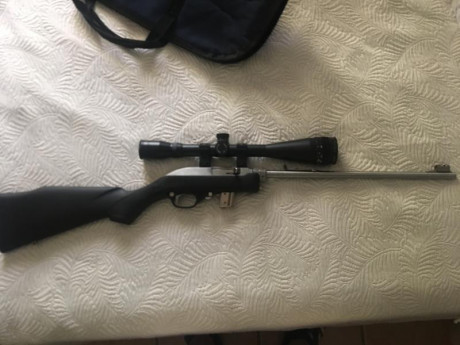 Hola a todos.
Pongo a la venta una carabina desmontable Marlin Papoose del calibre 22 LR. Culata de polímero, 00