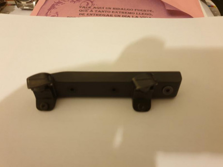 Pongo a la venta esta montura marca BLASER, en bastante buen estado, apta para visores de carril, marca 02
