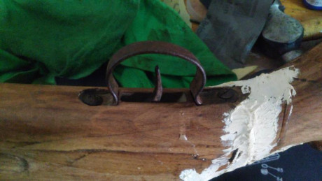 Buenas noches compañeros,  en un lote de carabinas para restaurar me ha venido esta carabina y la cuestión 02