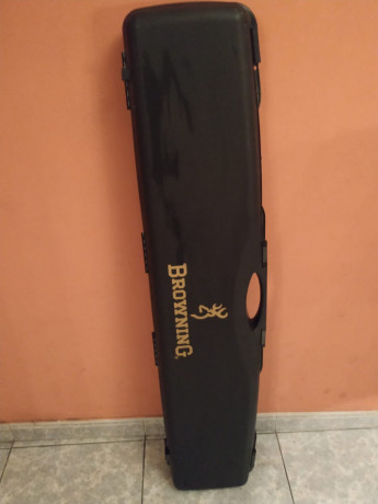 Un buen amigo que deja la caza con rifle me ha pedido que le venda su Browning 3006 One of 350, una edición 40