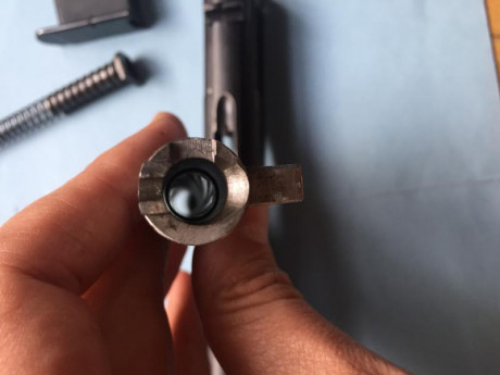 Por necesidades de hueco pongo a la venta esta joya que no uso. Se trata de una pistola Star modelo Super 50