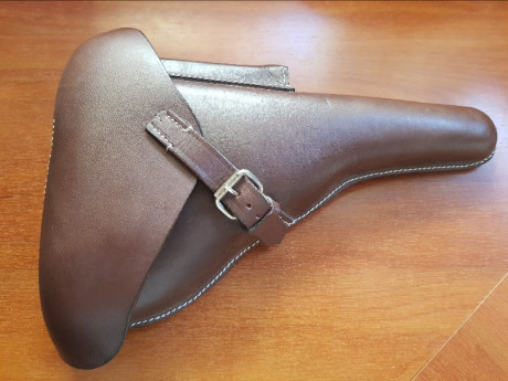 Vendo funda para pistola Mauser, Luger o similar de cañón largo tipo Artillería, fabricada en cuero natural.
Dispone 00