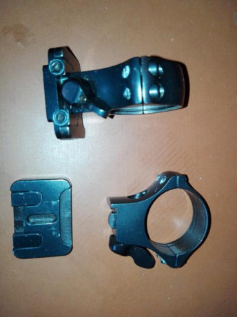 Buenas tardes.
Vendo dos monturas qr para rifle cz550
Unas son de la marca mak para visores de 30mm y 00
