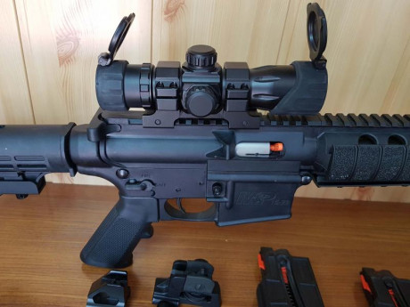 Vendo por necesitar hueco en la licencia carabina Smith & Wesson  MP 15 - 22 en perfecto estado tanto 32