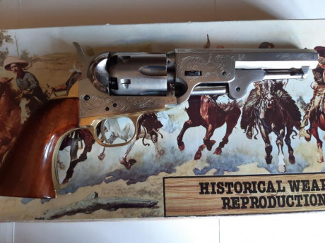 Revolver Colt 1851 Yank Sheriff's Old Model de Pietta, terminado en acero y grabado con guarda y cantonera 02