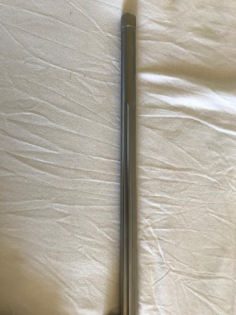 Vendo Sako carbón ling cal 7mm nuevo a estrenar con monturas fijas de 30mm precio 2500€ . Mando fotos 00