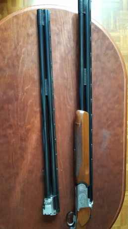 Vendo escopeta Gamba de tiro al plato con dos juegos de cañones de 76cm  uno es más ligero que el otro. 01