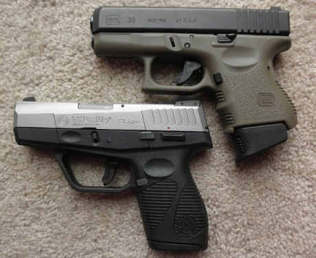 Hola a todos.

Queria saber si alguien tiene esta pistola y nos puede hablar un poco de ella , en cuanto 40