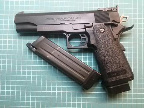 Marca TOKYO-MARUI 
Tipo ops-mrp
Pistola a GAS
Calibre 6mm BB

Dos cargadores

 VENDO POR 125€
 

Estado 01
