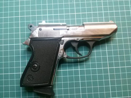 Marca KIMAR LADY
Calibre 9mm 

Incluiría bengalas de dos tipos y munición varia.

 VENDO POR 125€
 





Estado 01
