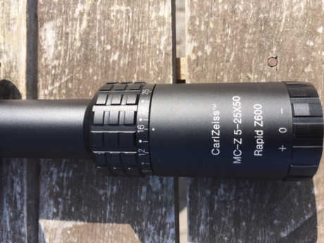 Vendo magnifico visor Carl Zeiss modelo Conquest MC-Z 5-25X50. La reticula es Rapid Z600. Sin marcas de 00