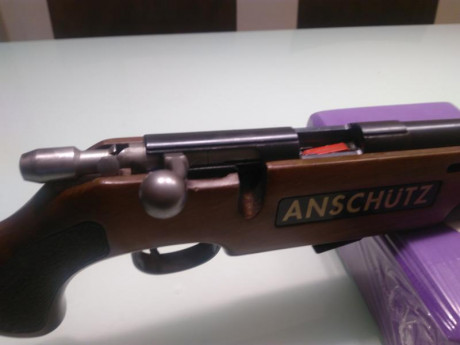 Vendo carabina Anschutz modelo 1451 ST. Es una carabina estupenda para iniciación y tiro recreativo. Estado 02
