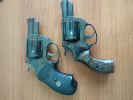Vendo cachas para revólver Astra modelo 680 y similares, tipo goma y tipo "imitación Nácar".
30€ 02
