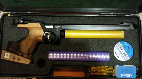 Hola lo dicho vendo pistola steyr lp10 color negra la compre sin apenas uso y yo la he usado 4 veces contadas 02
