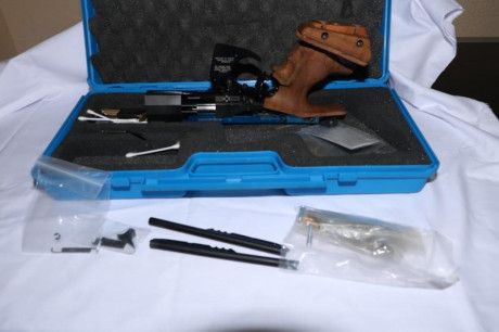 Vendo pistola Match Guns MG1E, para competir a 10 m, en perfecto estado de conservación como se puede 02