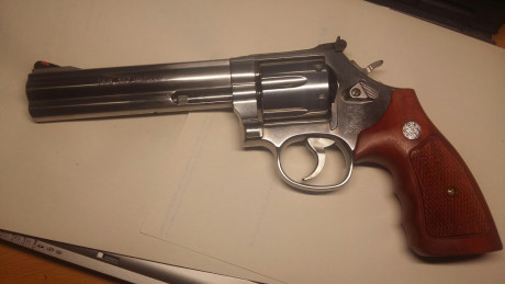 Pues que vendo este Revolver, que estoy quitando cosillas por que tengo muchos años ya, y pienso dejar 11