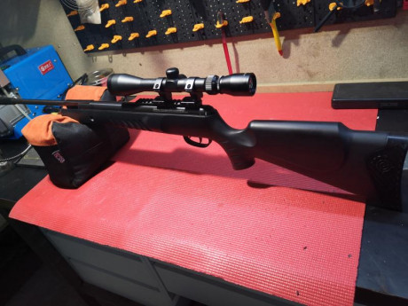 Vendo esta crosman NITRO VENON 5.5 prácticamente nueva, apenas una lata dispara, sin óxidos ni marcas, 12