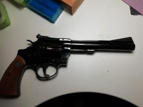 Buenas.
Vendo extraordinario revolver de la afamada casa Sauer&Shon.
Calibre... 38 sp
Cañón.... 6 00