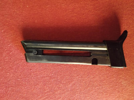Vendo este cargador para Beretta mod 76 del 22 lr.
Esta usado-
23 euros con gastos de envio incluidos
Un 01