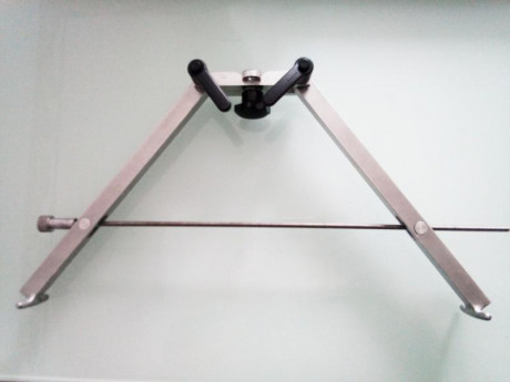 Bipode para carabina mini f class, ligero. 02