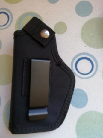 Vendo funda para pistola. Totalmente versátil: vale para cualquier tamaño y modelo de pistola; y se puede 02