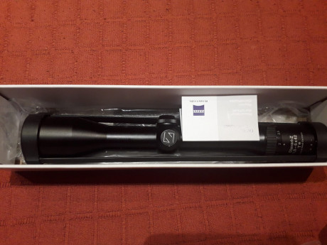 Un amigo vende este visor Zeiss por cambiarse a un z6. Os dejo su teléfono. Luis: 686 317 073
Precio del 00