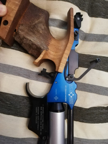 Muy buenas, vendo esta pistola por todos conocida, ES LA QUE VIENE EN EL MALETIN NEGRO(versión mejorada) 02