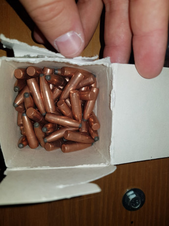 Muy buenas a todos,

Llevo ya unos días pensando, y al final me he decidido. 
Pongo a la venta mi Mosin 12