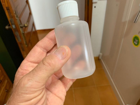 Buenas noches.

Hace unos días he adquirido una lata de este aceite para limpiar mis armas, tanto solo 91