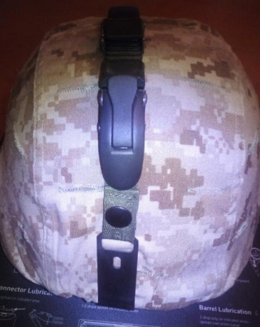VENDO, no cambio, casco PASGT (Personnel Armor System For Ground Troops), conocido coloquialmente como 02