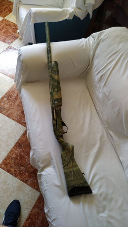 Vendo semiautomática Baikal 155 con 3 chokes, cuñas de regulación de culata, cañonde 71cm la escopeta 02