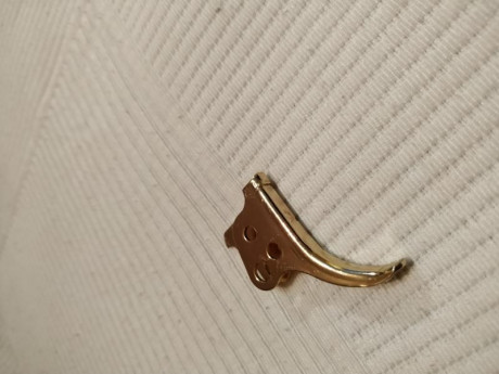 Vendo gatillo dorado de la gamo máxima, válido para las gamo que monten el gatillo de metal, como la gamo 01