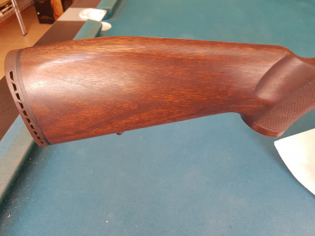 Vendo Verney Carron calibre 30-06 por 800€, ha tirado 3 cajas de 20 cartuchos lo vendo para hacer caja 00
